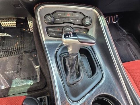 Used 2018 Dodge Challenger R/T Plus RWD image 9