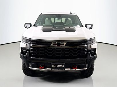 New 2026 Chevrolet Silverado 1500 ZR2 w/ LPO, Dark Essentials Package