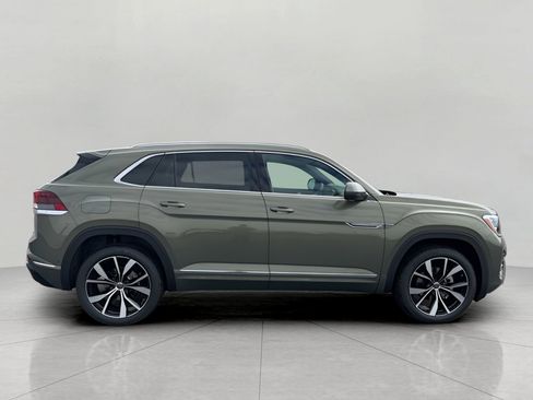 New 2026 Volkswagen Atlas Cross Sport SEL Premium R-Line AWD/4WD image 8