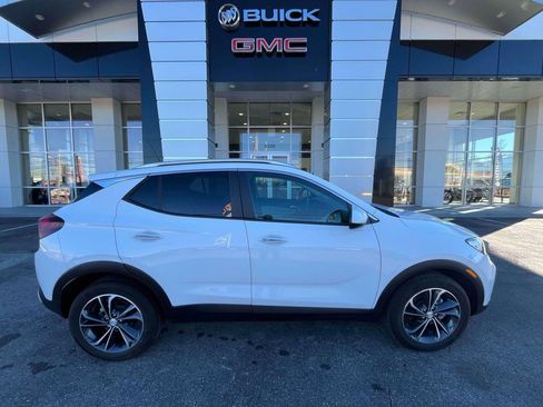 Certified 2023 Buick Encore GX Select w/ Safety Package II image 2