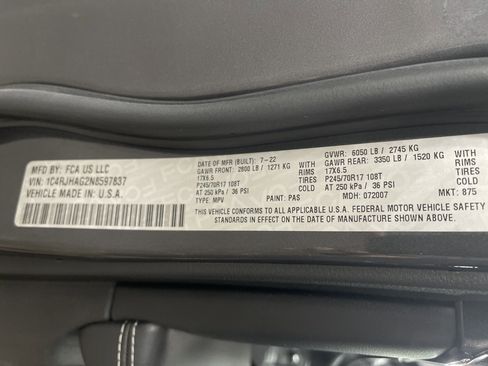 Used 2022 Jeep Grand Cherokee Laredo w/ Luxury Tech Group I image 26