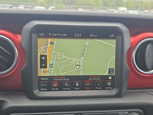 Used 2021 Jeep Gladiator Rubicon AWD/4WD image 13