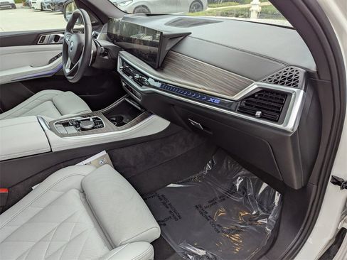 Certified 2024 BMW X5 sDrive40i w/ Premium Package image 22