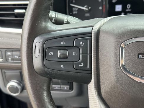 Used 2021 GMC Yukon Denali w/ Denali Premium Package image 25