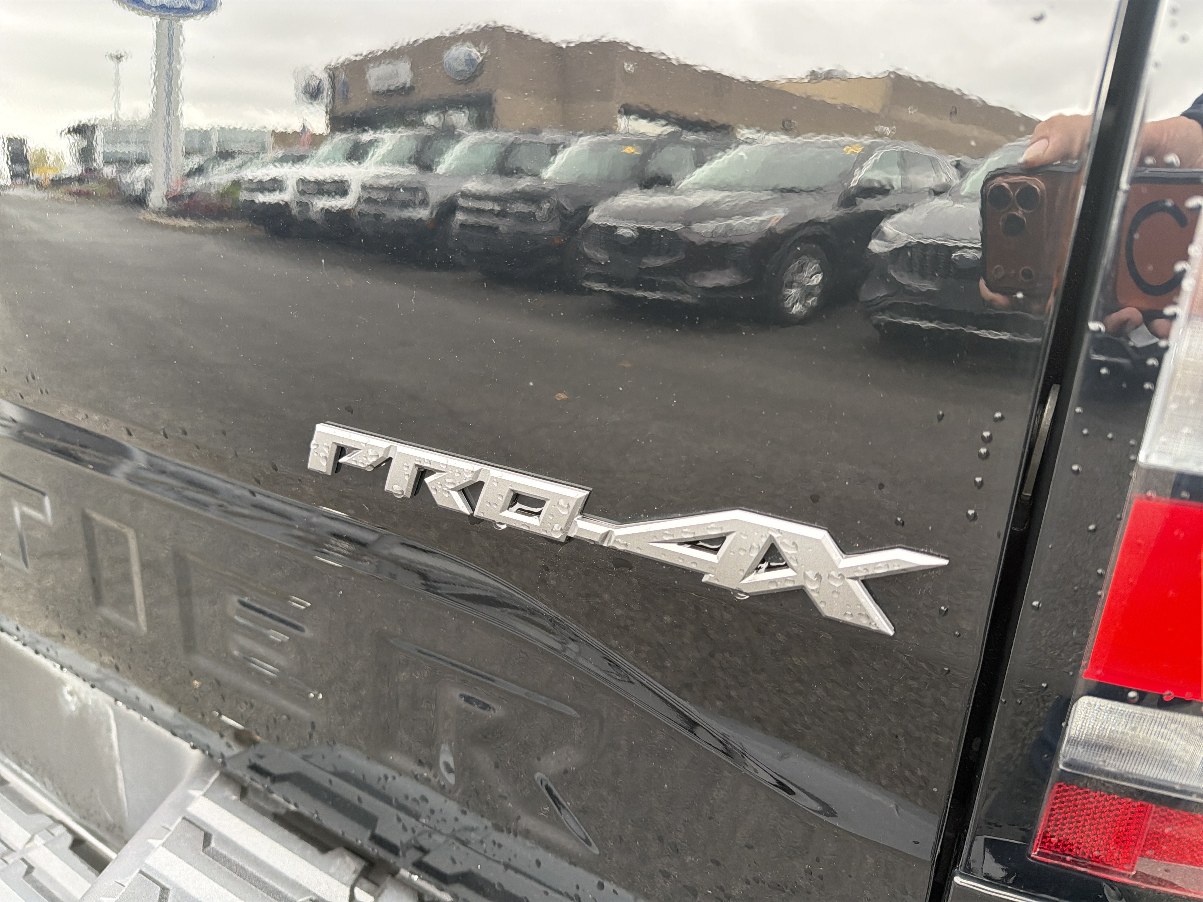 Used 2023 Nissan Frontier PRO-4X w/ Pro Convenience Package AWD/4WD image 8