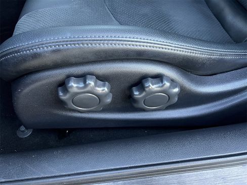 Certified 2024 Nissan Z Performance w/ Floor Mat Package image 24