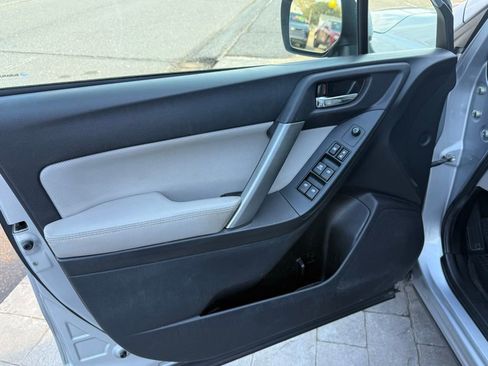 Used 2014 Subaru Forester 2.5i Limited w/ Popular Package #2 image 8