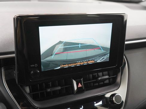 Used 2024 Toyota Corolla Cross AWD Hybrid w/ Moonroof Package image 21