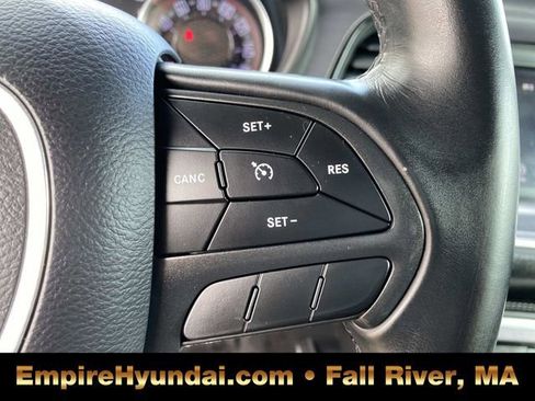 Used 2018 Dodge Challenger SXT image 13