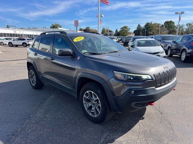 Used 2020 Jeep Cherokee Trailhawk w/ Cold Weather Group AWD/4WD image 3