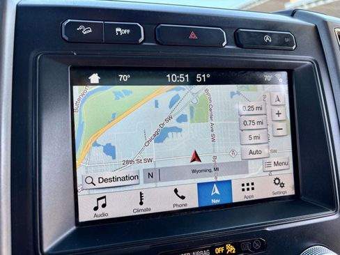 Used 2018 Ford Expedition Max XLT w/ Equipment Group 202A image 4