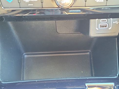 Used 2022 Jeep Compass Trailhawk w/ Trailhawk Elite Group image 24