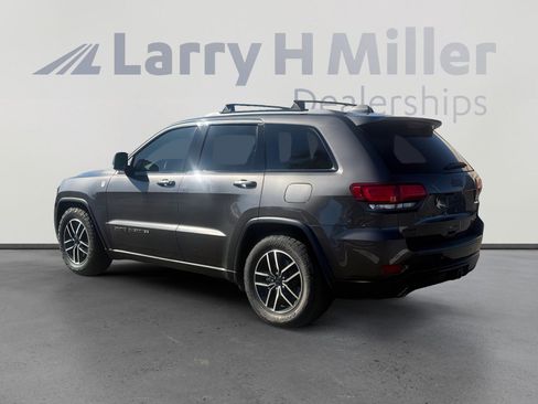 Used 2020 Jeep Grand Cherokee Trailhawk image 3