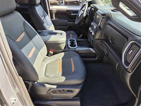 Certified 2022 GMC Sierra 1500 AT4 w/ AT4 Premium Package image 15