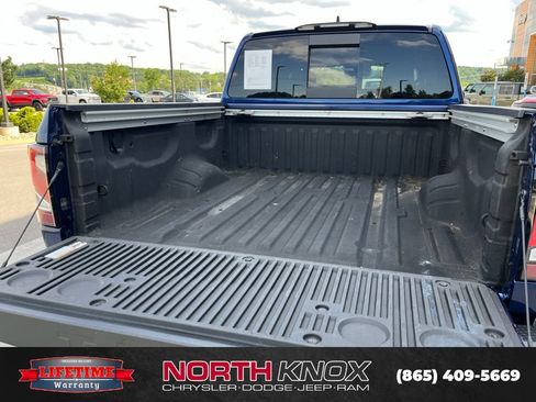 Used 2024 Nissan Titan PRO-4X w/ Pro-4x Convenience Package AWD/4WD image 18