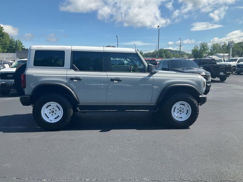 New 2026 Ford Bronco Heritage Edition AWD/4WD image 4