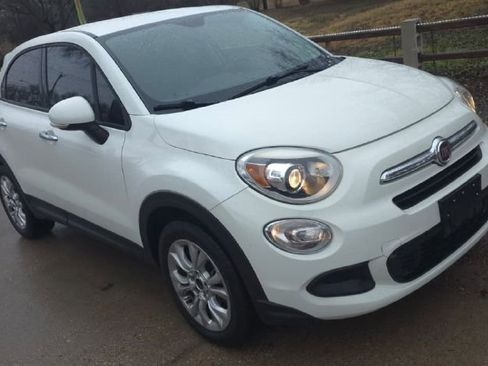Used 2016 FIAT 500X Easy image 3