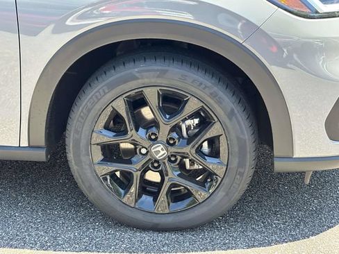 Certified 2025 Honda HR-V Sport image 7