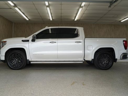 Used 2022 GMC Sierra 1500 Denali Ultimate AWD/4WD image 5