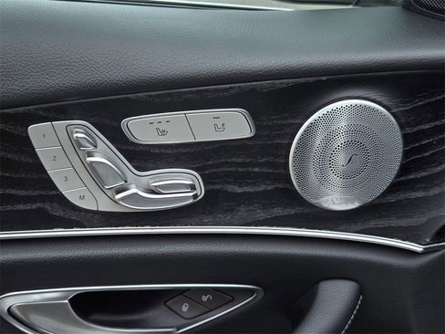 Used 2017 Mercedes-Benz E 300 image 11