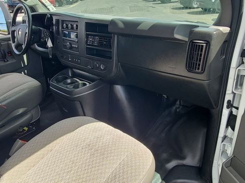 Used 2021 Chevrolet Express 3500 w/ Power Convenience Package RWD image 24