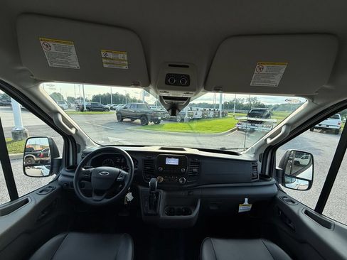 Used 2025 Ford Transit 350 XL RWD image 6
