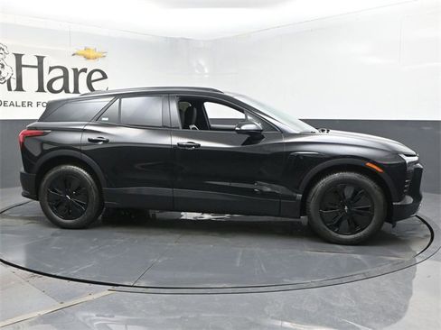 New 2026 Chevrolet Blazer EV LT image 27