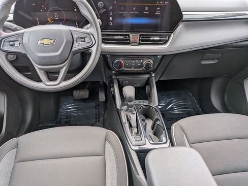 Used 2025 Chevrolet TrailBlazer LT AWD/4WD image 22