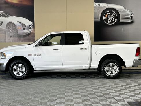 Used 2018 RAM 1500 Classic SLT image 7