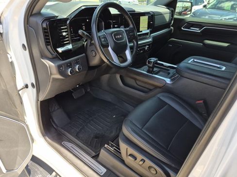 Used 2022 GMC Sierra 1500 SLT AWD/4WD image 13