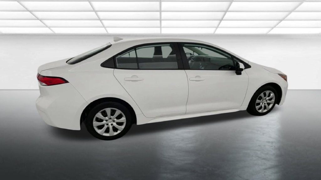 Used 2024 Toyota Corolla LE FWD image 8