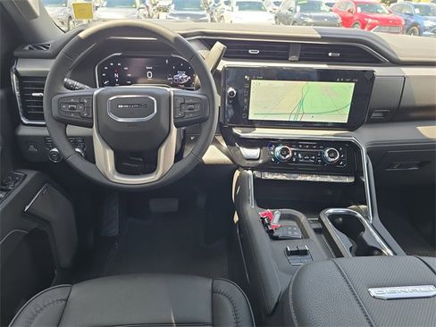 New 2025 GMC Sierra 2500 Denali w/ Denali Reserve Package image 13