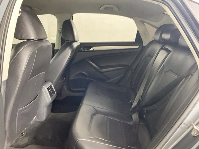 Used 2015 Volkswagen Passat 1.8T Sport FWD image 15