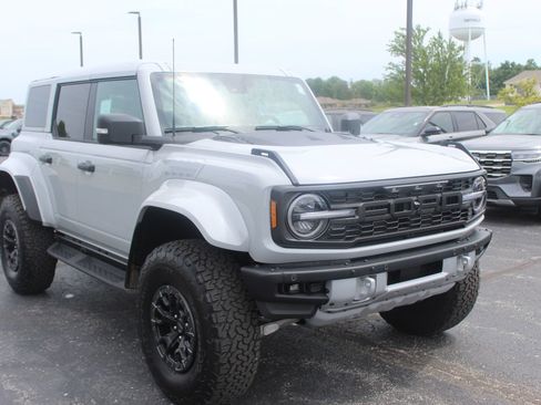 New 2026 Ford Bronco Raptor w/ Interior Carbon Fiber Pack AWD/4WD image 7