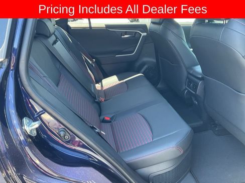 Used 2025 Toyota RAV4 XSE AWD/4WD image 21