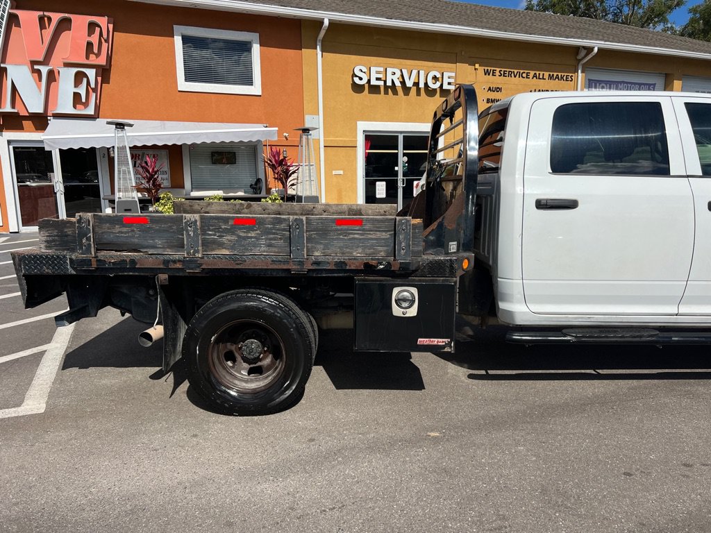 Used 2017 RAM 3500 Tradesman w/ Chrome Appearance Group AWD/4WD image 11