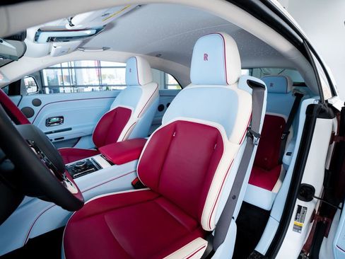 Used 2024 Rolls-Royce Spectre w/ Spectre Launch Package image 37