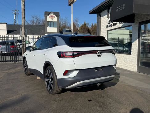 Used 2021 Volkswagen ID.4 1st Edition image 8