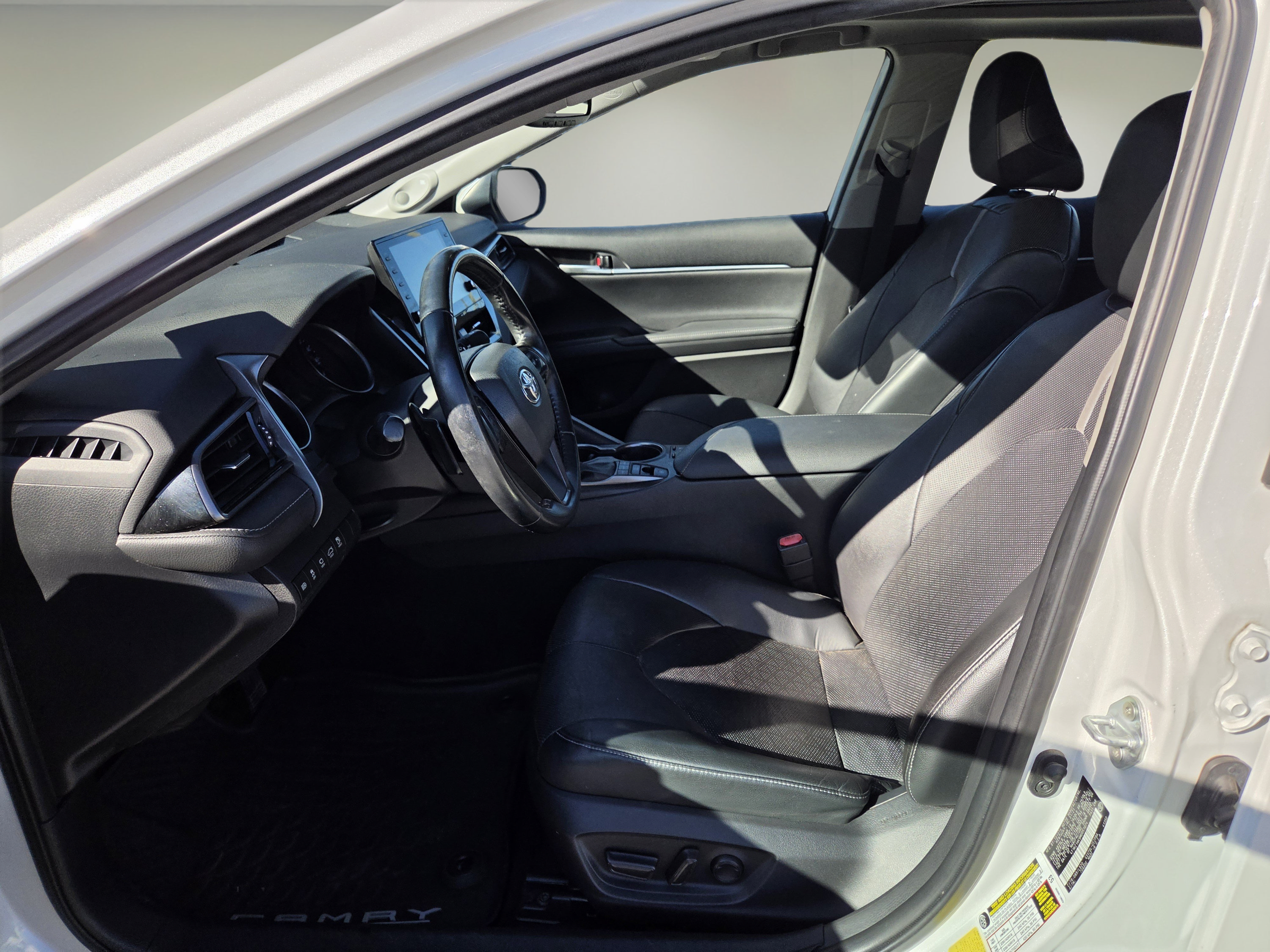 Used 2021 Toyota Camry XSE w/ Navigation Package FWD image 10