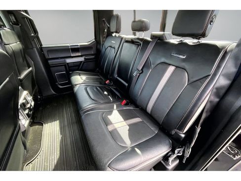 Used 2018 Ford F150 Platinum w/ Equipment Group 701A Luxury image 20