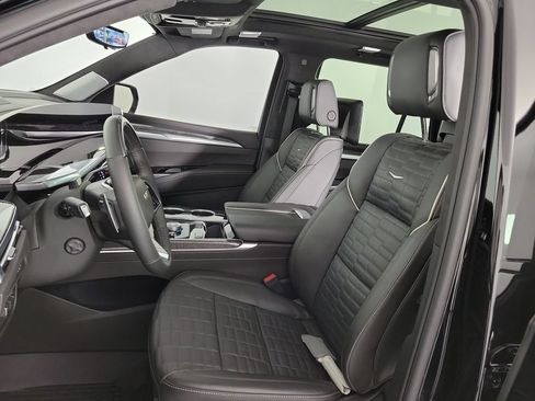 Used 2026 Cadillac Escalade V w/ LPO, Floor Liner Package AWD/4WD image 18