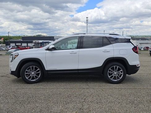Used 2023 GMC Terrain SLT FWD image 15