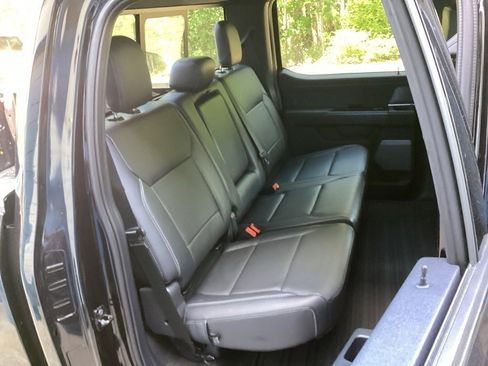 New 2025 Ford F150 Lariat w/ Equipment Group 501A Mid image 32