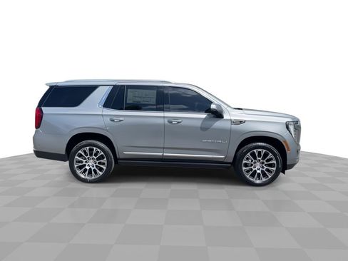 New 2026 GMC Yukon Denali w/ Denali Reserve Package AWD/4WD image 9