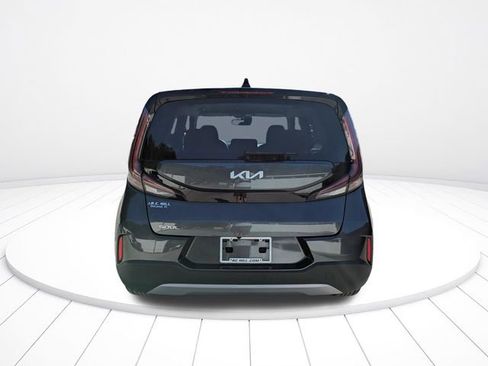 Used 2024 Kia Soul LX w/ Option Group 015 FWD image 5