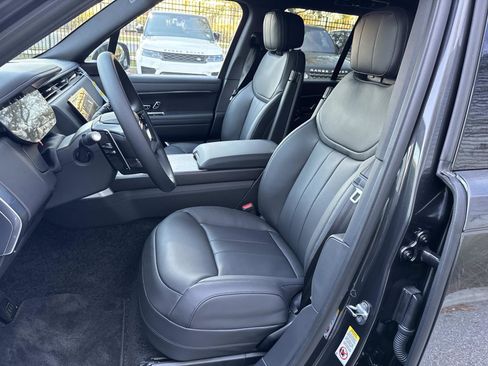 New 2026 Land Rover Range Rover SE image 22