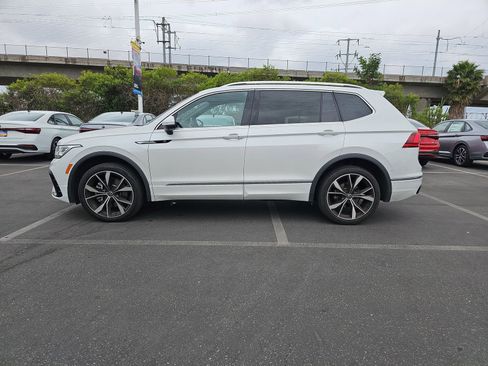 Used 2023 Volkswagen Tiguan SEL R-Line image 8