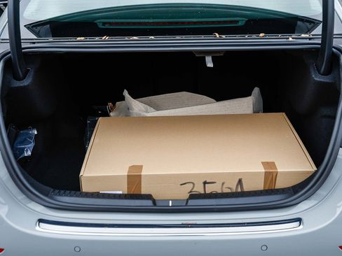 New 2026 Mercedes-Benz E 350 4MATIC Sedan image 26