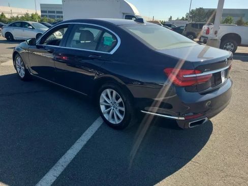 Used 2016 BMW 750i xDrive AWD/4WD image 4