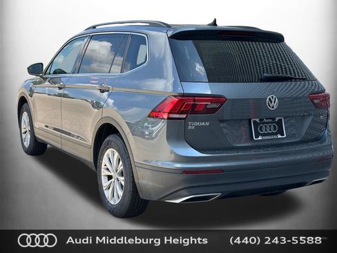 Used 2019 Volkswagen Tiguan SE w/ Panoramic Sunroof Package AWD/4WD image 7